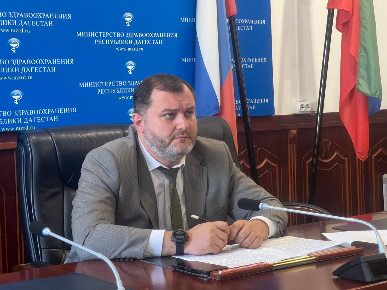 Министр здравоохранения РД Ярослав Глазов с коллективом ведомства приняли участие в селекторном совещании федерального Минздрава